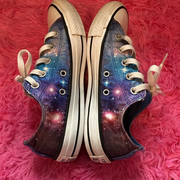 Converse All Star women’s Cosmic Galaxy print low top sneakers size 6 - Picture 10 of 12